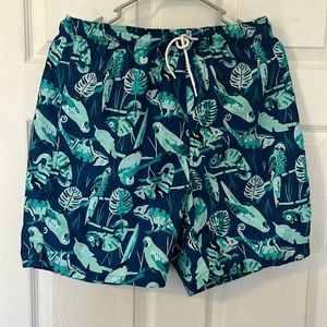 Old Navy swim trunks 7” inseam size Medium